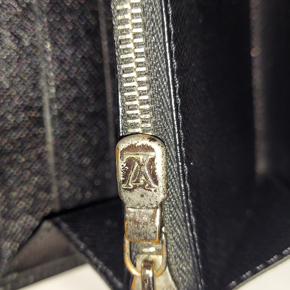 Louis Vuitton Porte Feuille Sara Black Epi Leather Long Wallet - Picture 5 of 10